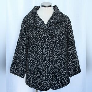 Chico’s Size 1 Black Grey Leopard Print Short Coat